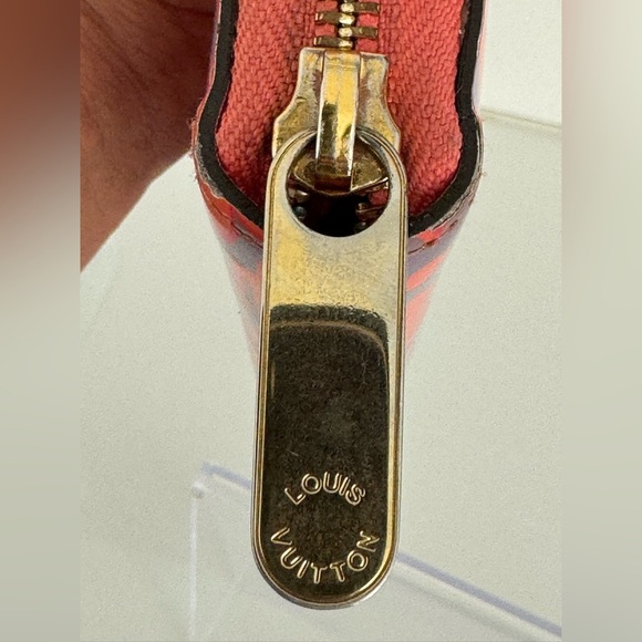 Authentic Louis Vuitton Pink Sweet Monogram Vernis Zippy Continental Wallet - Picture 6 of 16